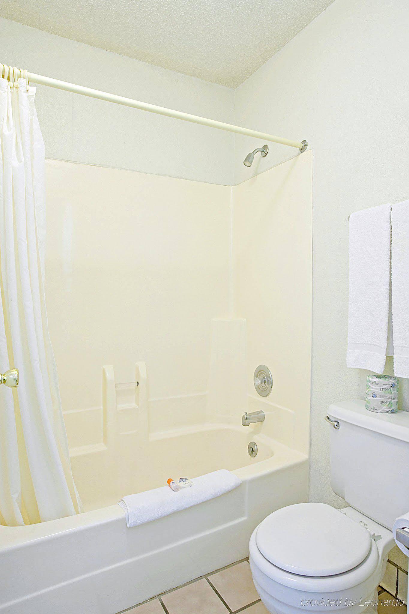 Americas Best Value Inn Dayton Esterno foto