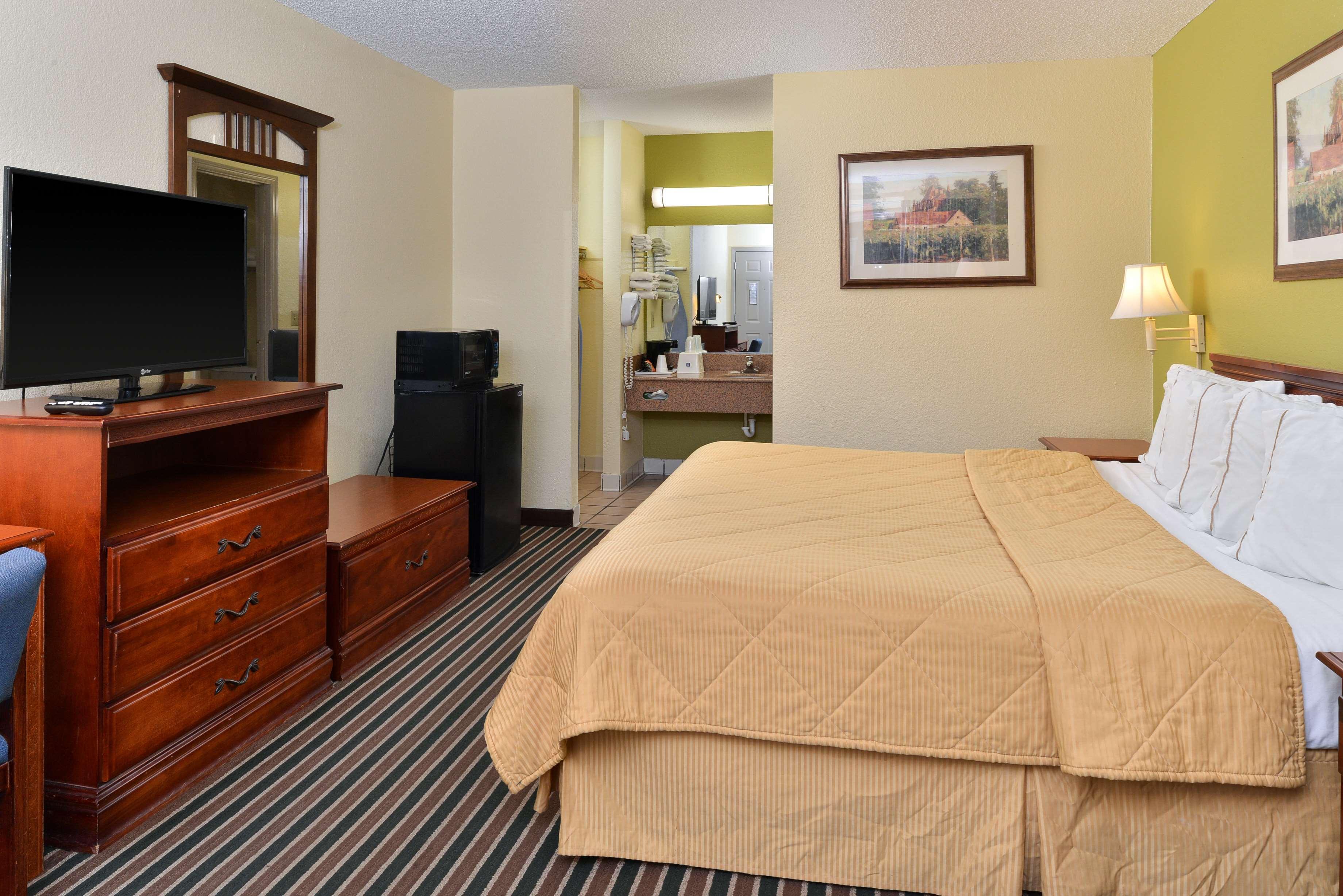 Americas Best Value Inn Dayton Esterno foto